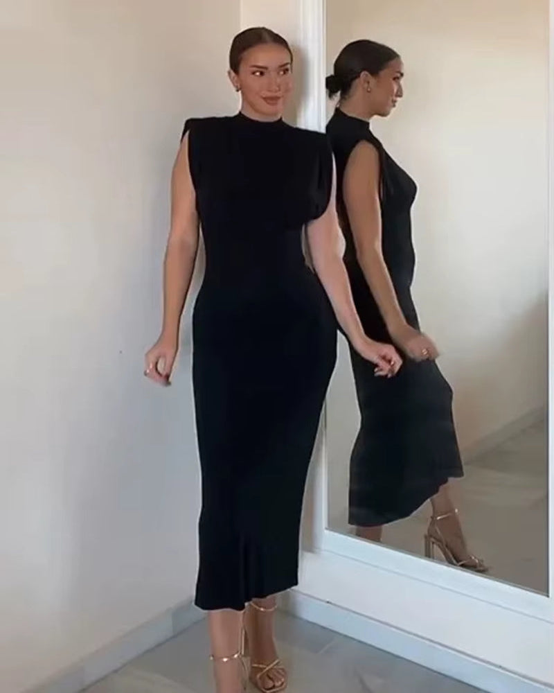 Effortless Elegance: The Black Slim Midi Dress